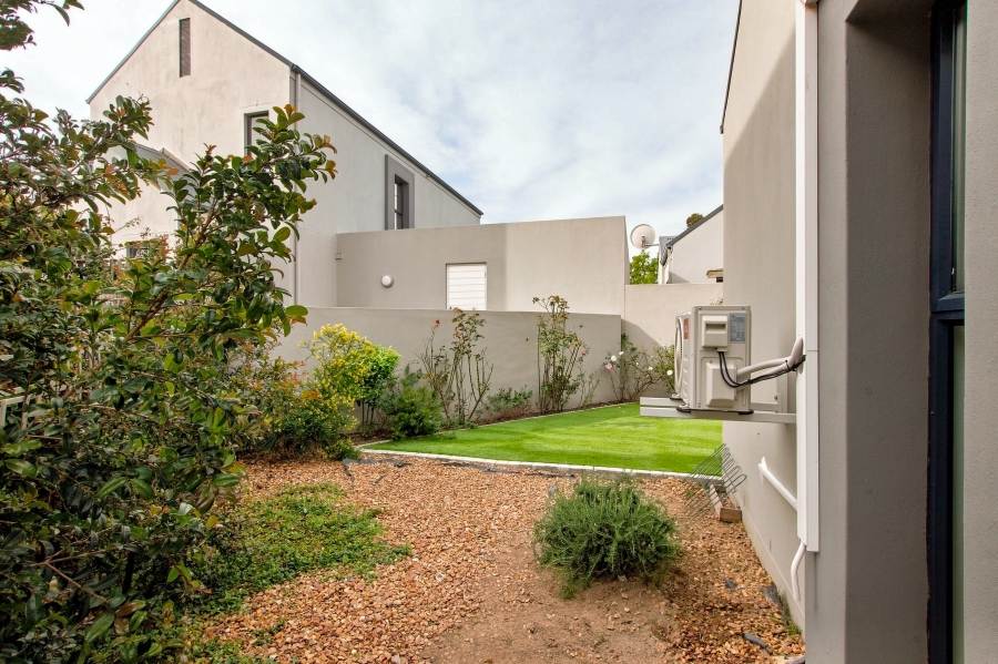 3 Bedroom Property for Sale in Aan de Wijnlanden Western Cape